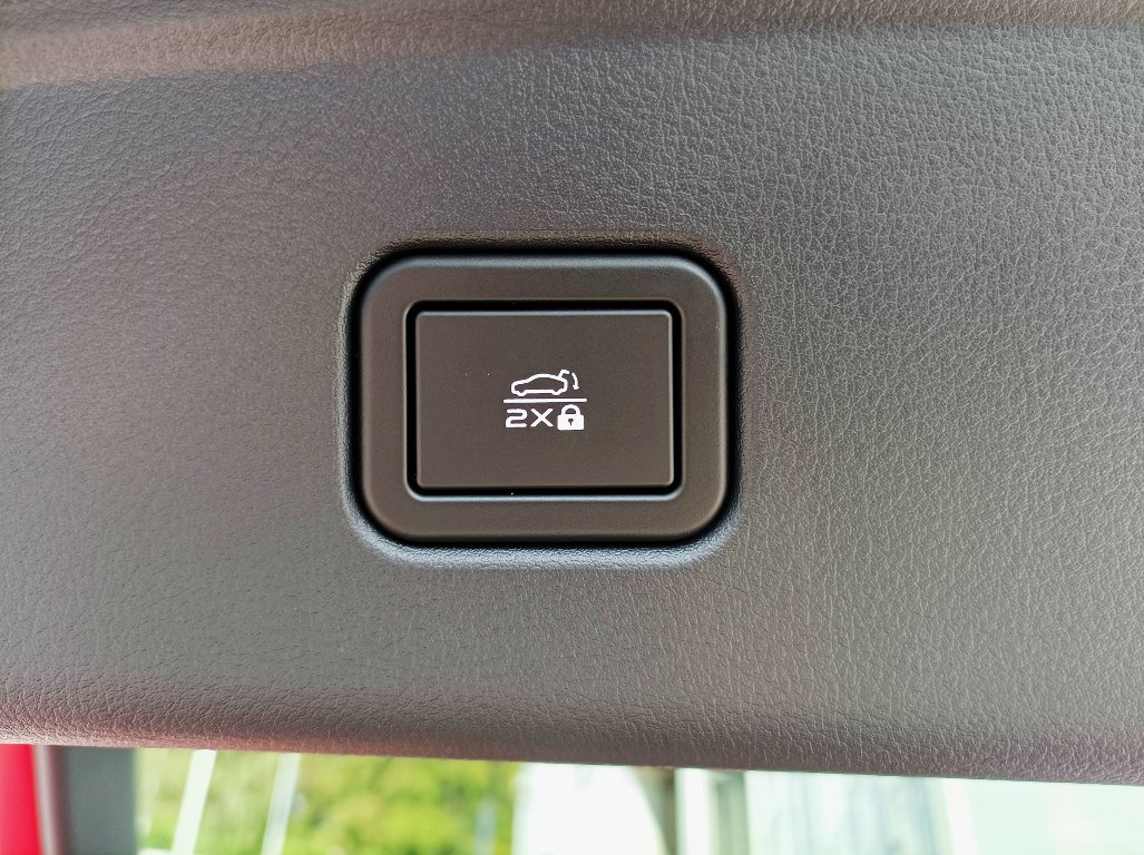 Mazda 6e